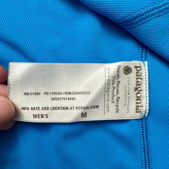 Patagonia Bright blue men’s long sleeve base layer, wicking‎ shirt, size M - Picture 8 of 10